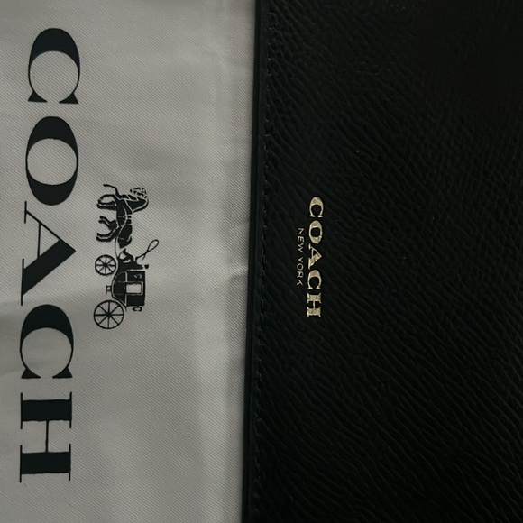 Never used Coach clutch - Picture 2 of 4